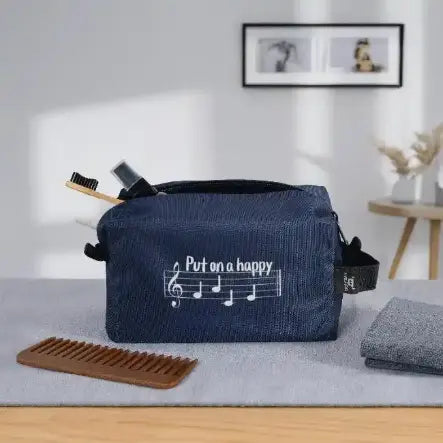 Kulturtasche „Put on a happy face“ mit Noten‑Design