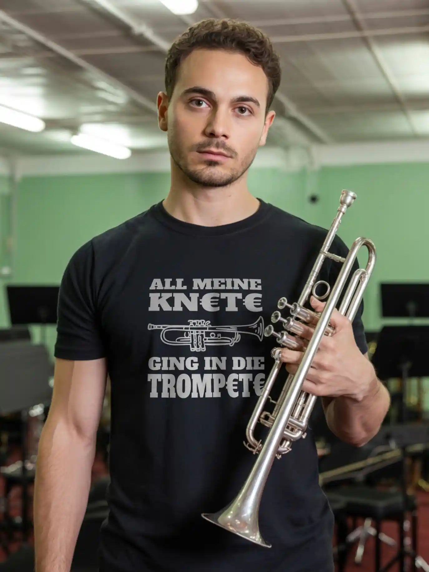 Trompeter mit T‑Shirt „All meine Knete ging in die Trompete"